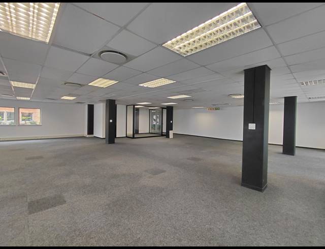 368M² OFFICE TO LET IN BRYANSTON